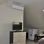 Guest house аква 3*
