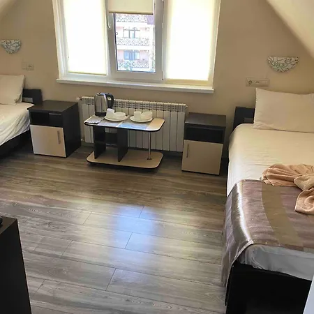 Guest house аква 3*